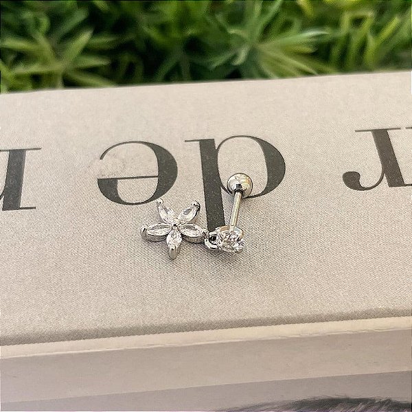 Piercing Ponto de Luz Pingente de Flor Navetes Steel