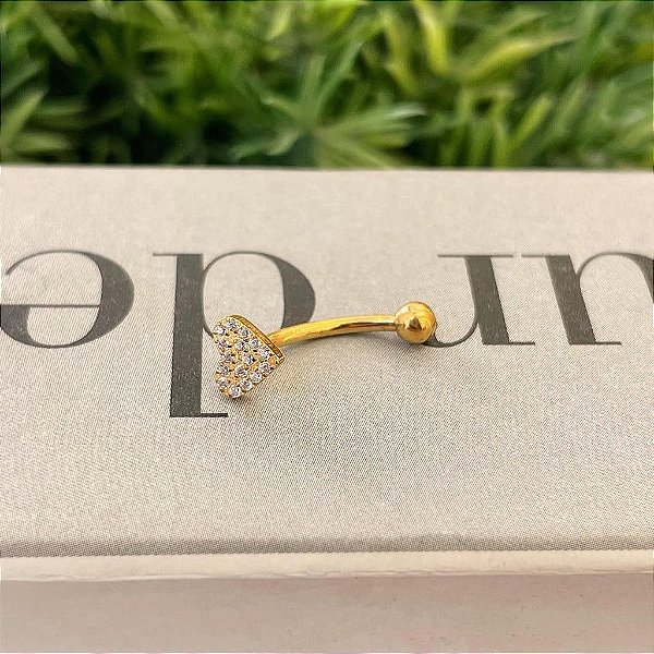 Piercing Bananinha Coração Cravejado Titanium Folheado a ouro 18K