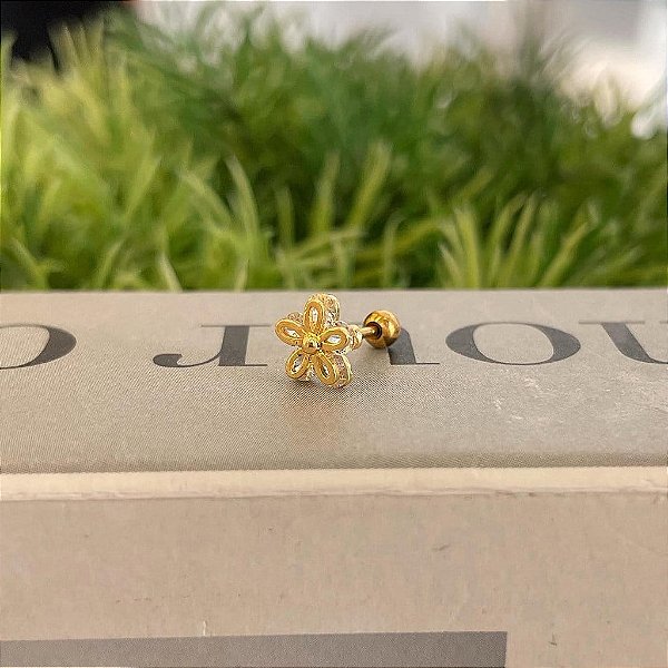 Piercing Flor Pétalas Zircônias Redondas Folheado a ouro 18K