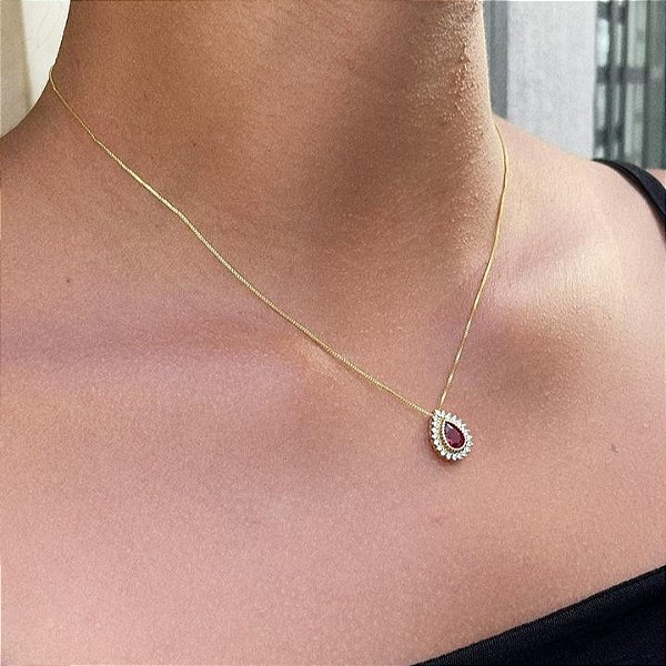 Colar Gota Zirconia Vermelha Borda Cristal Folheado a Ouro 18k