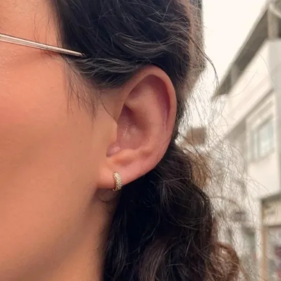 Piercing de argola Cravejada 3 Fios Folheado a ouro 18K