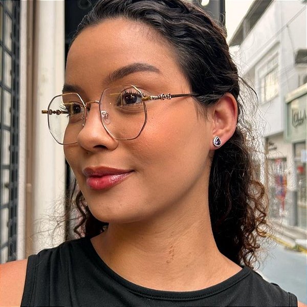 Brinco Gota Zirconia Lilás e Borda Cravejada com Zirconias Cristal Steel