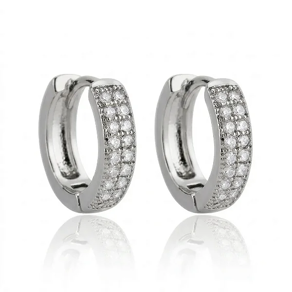 Argola Cravejada Cristal Fio Duplo P