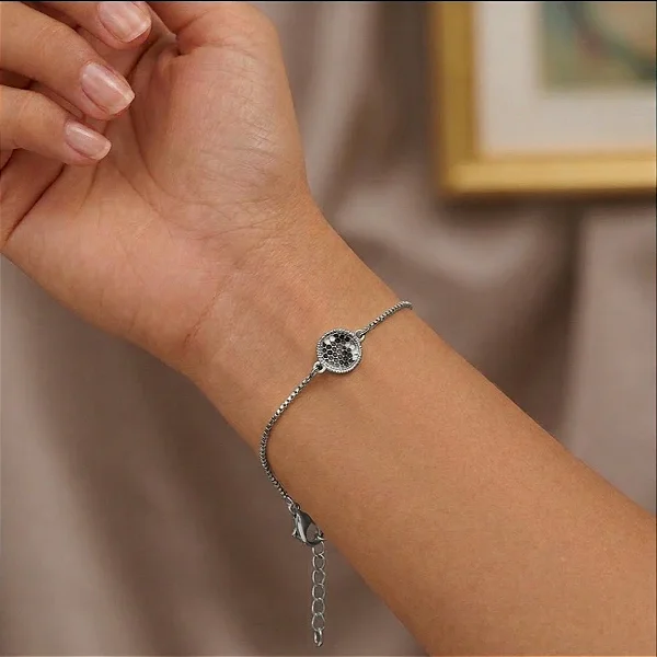 Pulseira Pingente Redondo Detalhes Diamantados