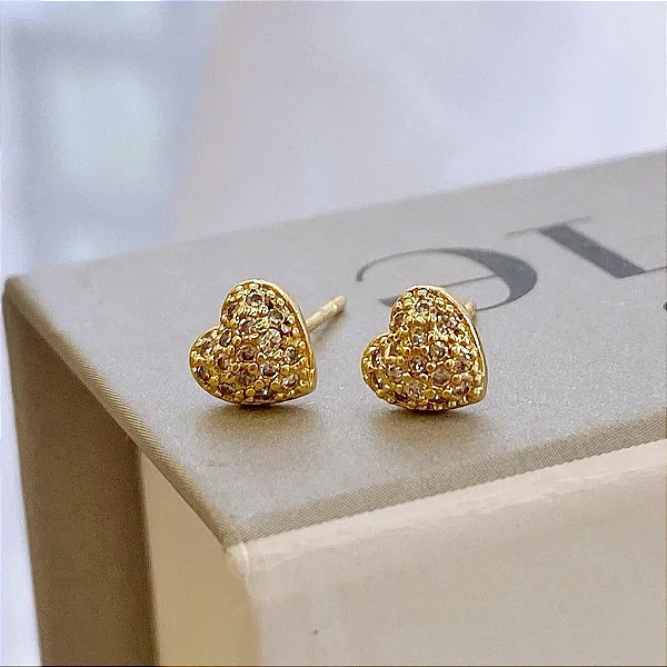 Brinco Coração Abaulado Cravejado M