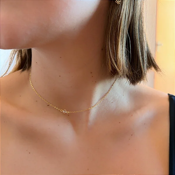 Choker Correntinha e Ponto de Luz