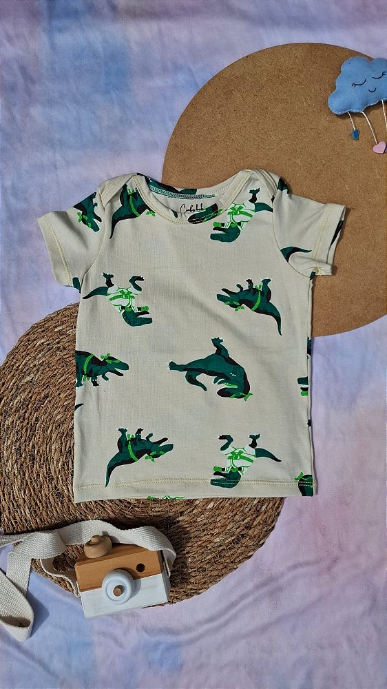 Camiseta Manga Curta Dino Karateca