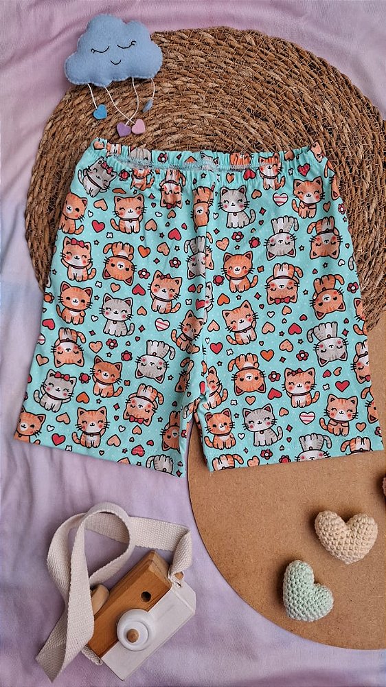 Shorts Gatinhos