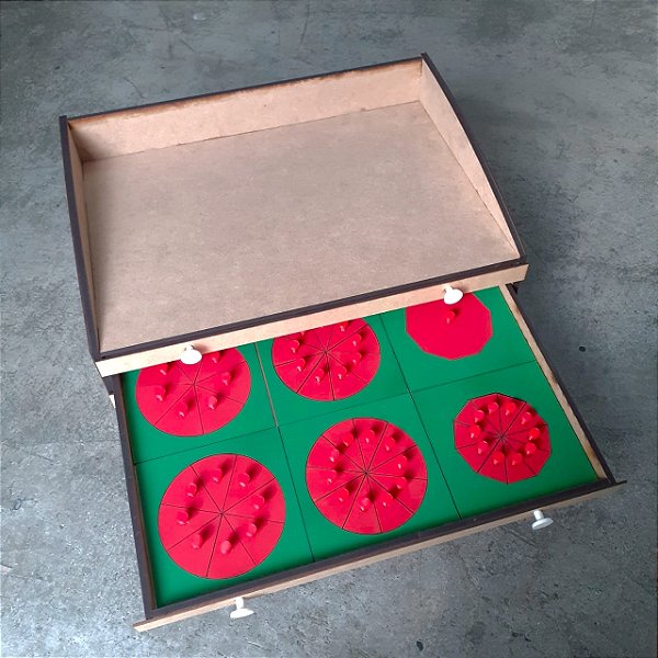 Gabinete de Frações Montessori