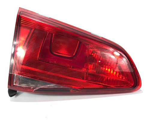 Lanterna Tras. Tampa Esq. Vw Golf 2014 Tsi 5gm945093 Detalhe