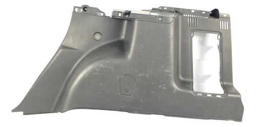 Acab. Lateral Dir. Porta Malas Renault Duster 2.0 2018 4x2