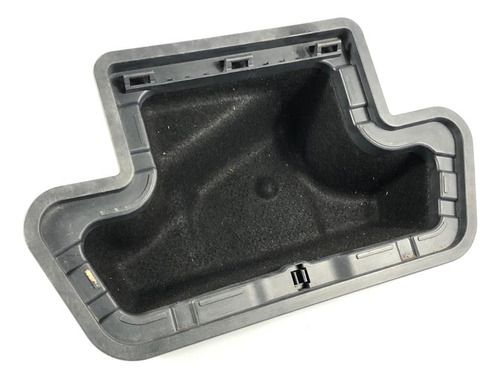 Acab. Porta Treco Objetos Traseiro Peugeot 3008 2014 Thp 1.6