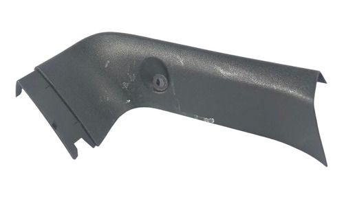 Acabamento Esq Tampa Traseira Gm Tracker 1.4 2017 95093325