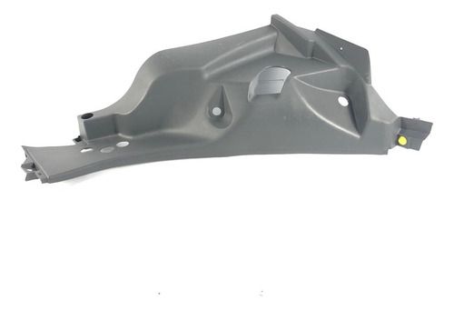 Acabamento Traseiro Direito Fiat Punto 1.6 2013 735385312