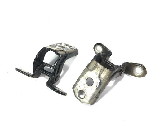 Dobradiça Porta Dianteira Direita Nissan March 2017