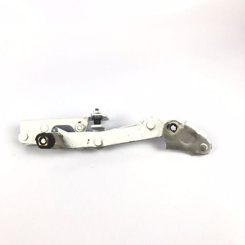 Dobradiça Tampa Traseira Esquerda Mitsubishi Lancer 2015 2.0