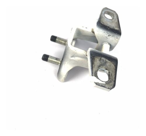 Dobradiça Tras Esq Mitsubishi Lancer 2015 2.0 A046834