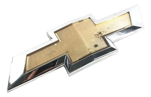 Emblema Grade Diant. Gm S10 2016 2.5 Flex 94717470 (detalhe)