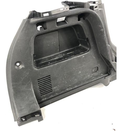Forro Esquerdo Porta Malas Gm Tracker 2017 1.4 Turbo Detalhe