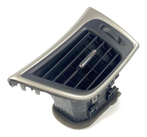 Difusor De Ar Lateral Esquerdo Nissan Sentra 2014 2.0