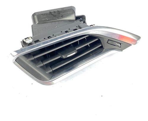 Difusor De Ar Lado Esquerdo Peugeot 2008 2017 9633131777