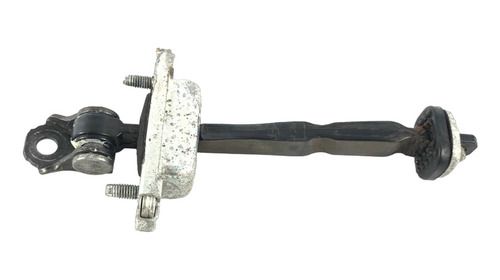 Limitador Porta Traseiro Esq. Gm Tracker 1.4 2017 Turbo