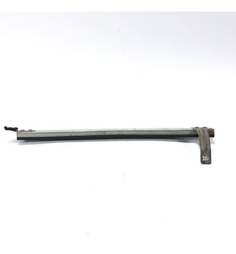 Guia Vidro Porta Traseiro Esquerdo Nissan March 2014