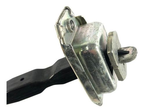 Limitador De Porta Dianteira Esq. Nissan Sentra 2016 2.0