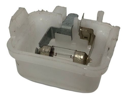 Luz De Porta Malas Nissan March 2014 1153210