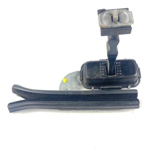 Limitador Porta Traseira Esquerda Peugeot 2008 2017