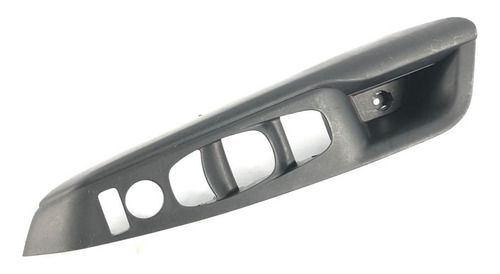 Moldura Botão Vidro Dianteiro Esq. Nissan Kicks 1.6 2023