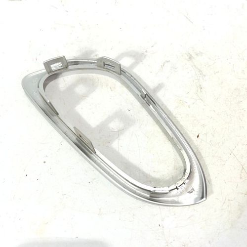 Moldura Do Puxador Interno Traseiro Dir Nissan Sentra 2014