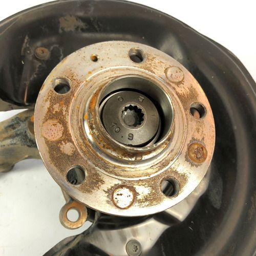 Montante Traseiro Esquerdo Com Cubo Vw Jetta 2014 2.0 Tsi