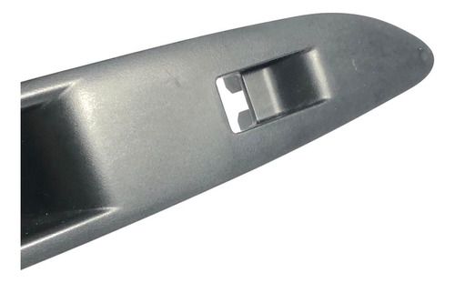 Moldura Botão Vidro Traseiro Direito Gm Tracker 1.4 2017 Lt