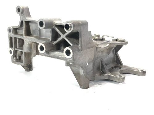 Suporte Bomba De Direção Nissan March 2014