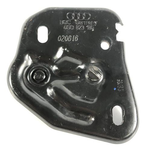 Batente Trava Do Capô Audi Q3 2018 1.4 Tfsi 4g0823186