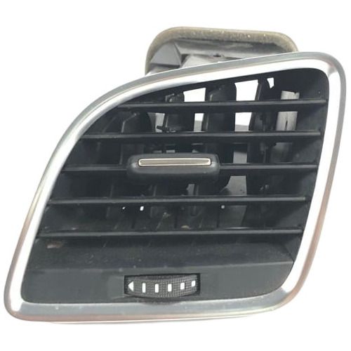Difusor De Ar Esquerdo  Audi Q3 1.4 2018 Tfsi 8u1820901