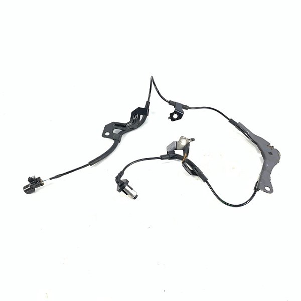 Sensor Abs Dianteiro Direito Mitsubishi L200 2020 2.4 4670b006