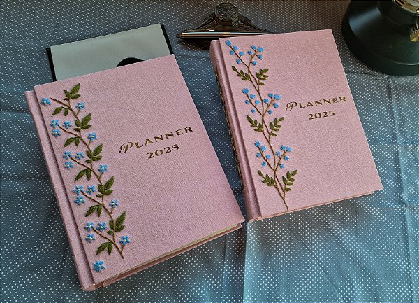 Planner 2025 capa bordada