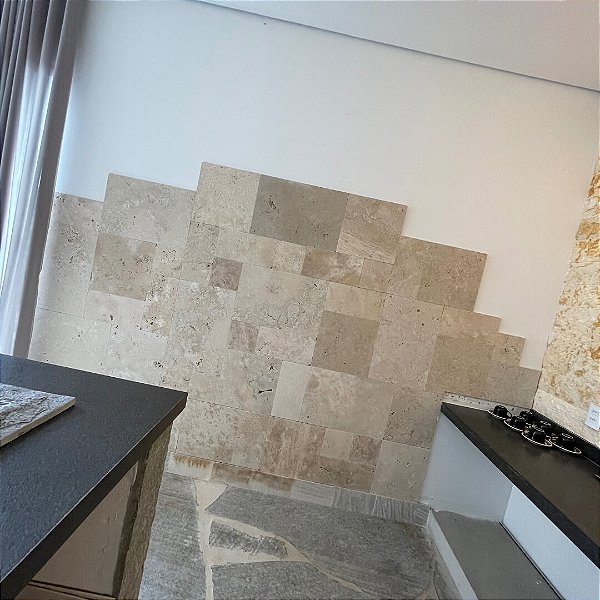 Travertino French Patther Classic