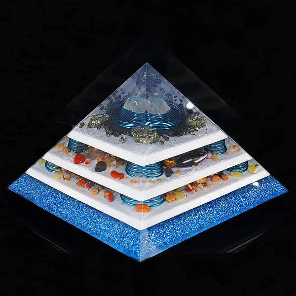 Orgonite Personalizado Pirâmide Gizé com Hematitas Magnetizadas 28 a 30cm
