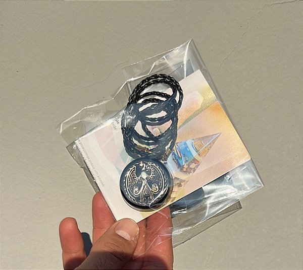 colar de orgonite com o simbolo da fenix