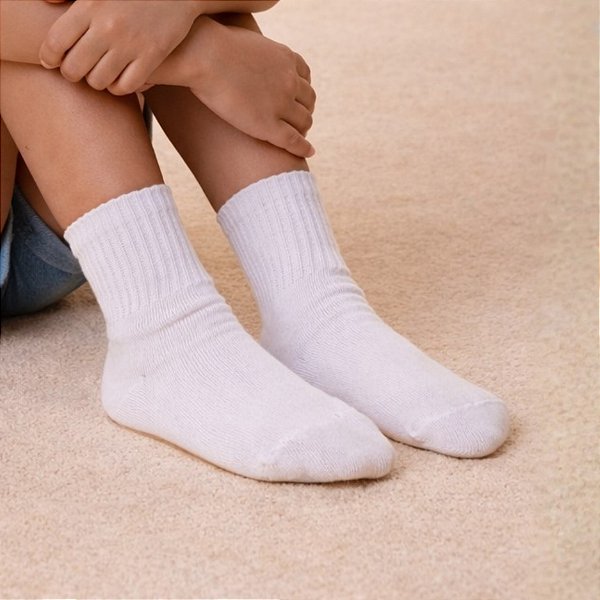 Meia Infantil de Algodão com Punho Médio