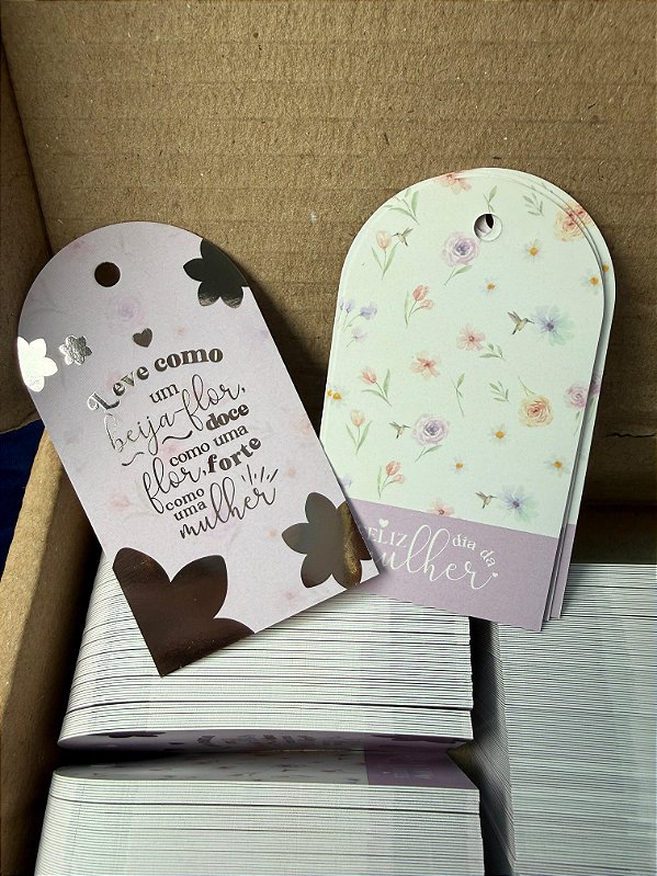 Sem personalizar - 20 Un Tag Semicircular Beija Flor Dia da Mulher - FULL