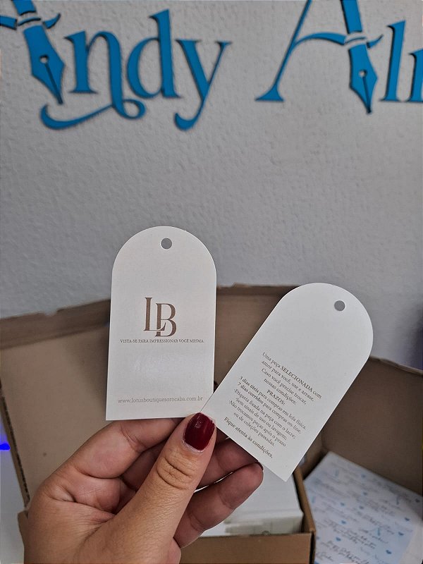Tag Semicircular 4,3x8,8cm Premium - PERSONALIZADO