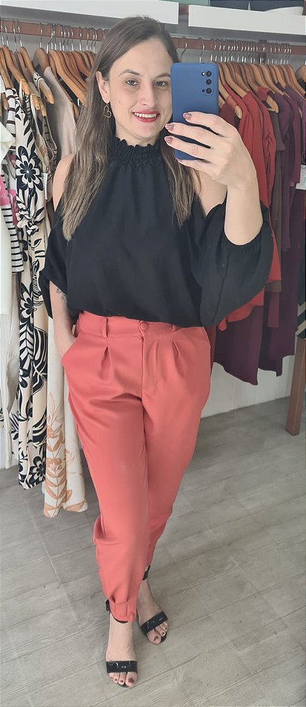 Calça Cenoura cor Goiaba