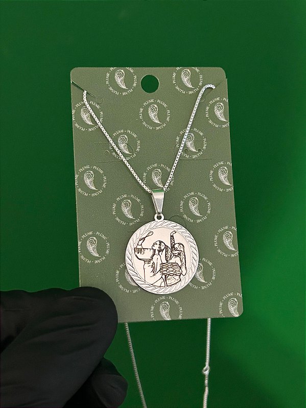 Colar Pingente Medalha Detalhada Personalizada (23mm) Banhada a Prata