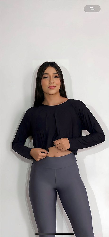 Blusa Tapa Bumbum Manga Longa Croped Cor Preto