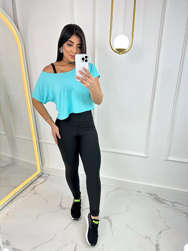 Blusa Croped Manga Curta Cor Azul Claro
