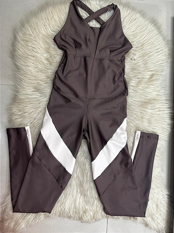 Macacão Longo Julia Cor Marrom+Off